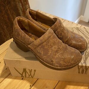 BOC Born Margaret clog